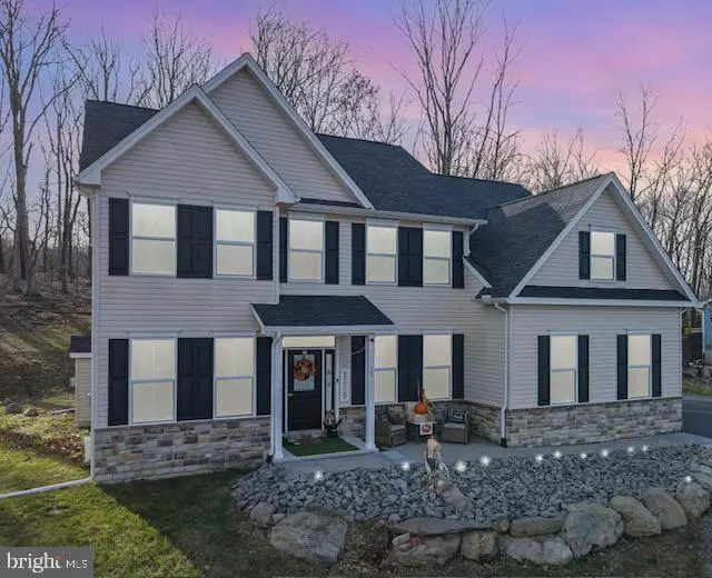 965 MCKINLEY WAY, East Stroudsburg, PA 18301
