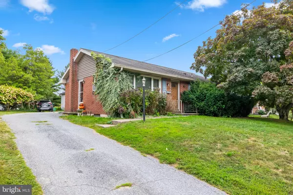 468 W BAINBRIDGE ST, Elizabethtown, PA 17022