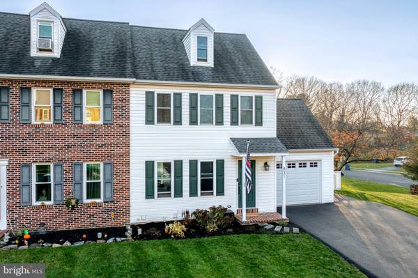 Mount Joy, PA 17552,831 PENNY LN