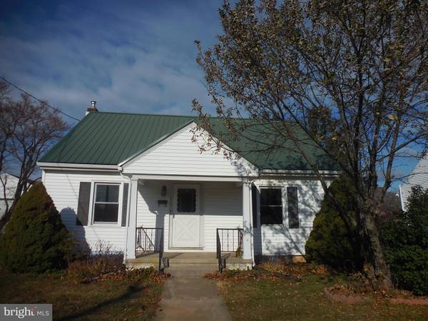 217 W WALNUT ST, Palmyra, PA 17078