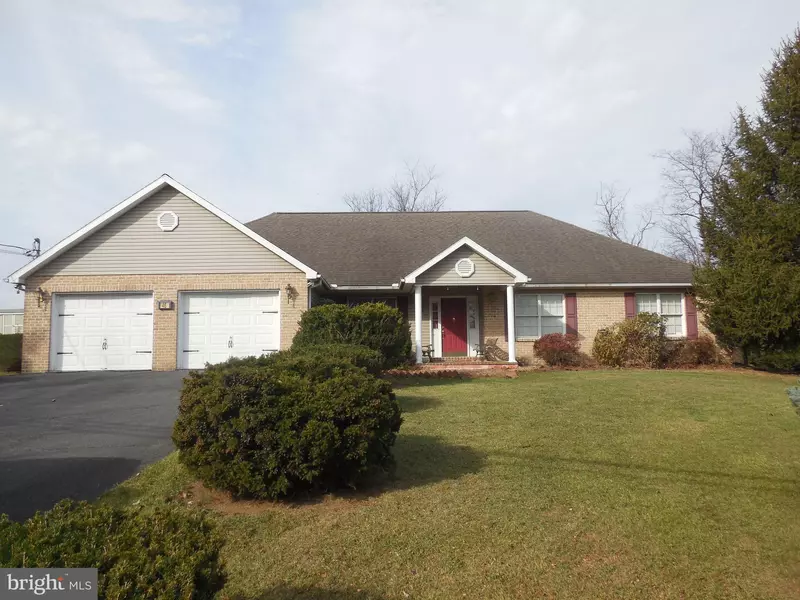 46 SKYLINE DR, Mechanicsburg, PA 17050