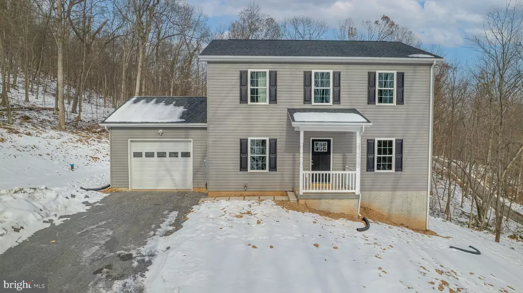 19 FREEDOM LN, Hedgesville, WV 25427