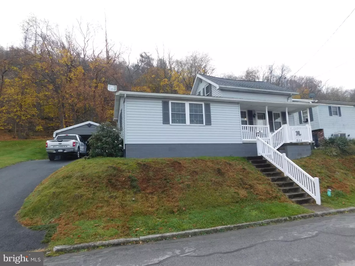 Burnham, PA 17009,634 HIGHLAND AVENUE