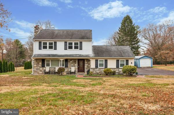 392 PARK AVE, Harleysville, PA 19438