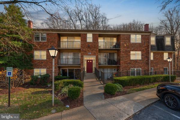 886 COLLEGE PKWY #886-30, Rockville, MD 20850