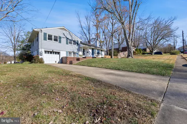 Springfield, VA 22150,7514 LAURALIN PL