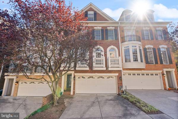 7721 SPOLETO LN #9, Mclean, VA 22102