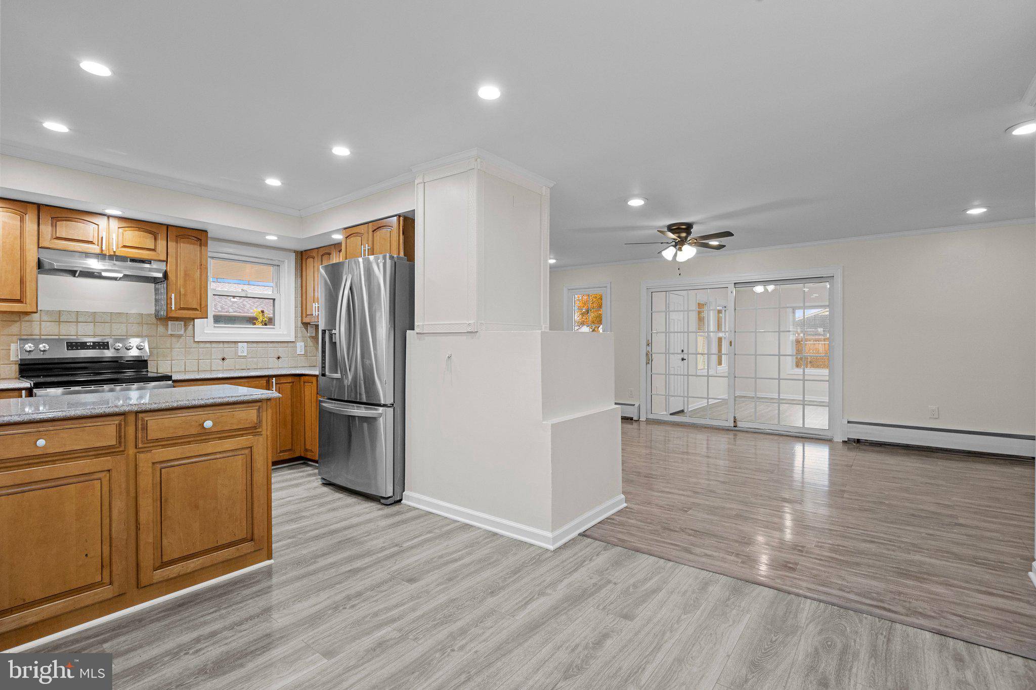 Levittown, PA 19054,410 PINEWOOD DR #S