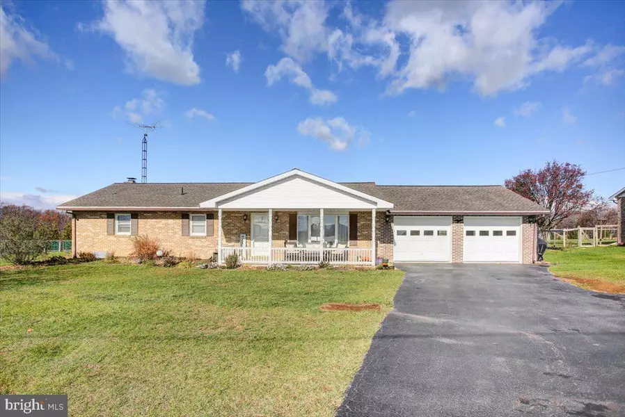 955 RIDGE RD, Shippensburg, PA 17257