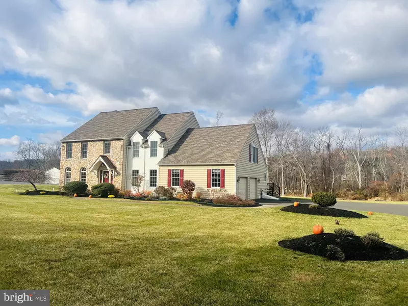 448 PINE RUN RD, Doylestown, PA 18901