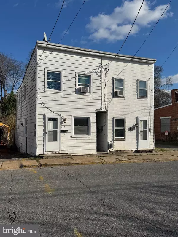 208 BROADWAY ST, Frederick, MD 21701