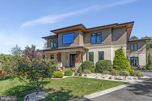 Mclean, VA 22101,1549 BROOKHAVEN DR