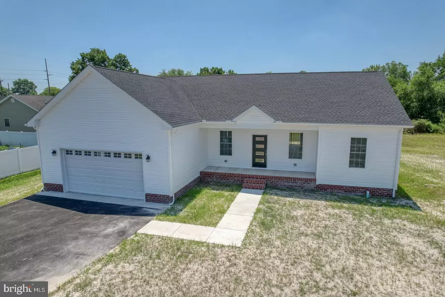 41 BRADLEY ST, Harrington, DE 19952