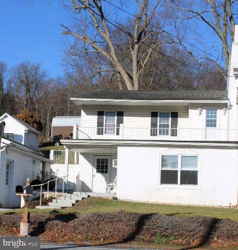 18 E MAIN ST #A, New Freedom, PA 17349