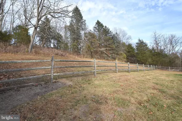 Schwenksville, PA 19473,102 GAME FARM RD