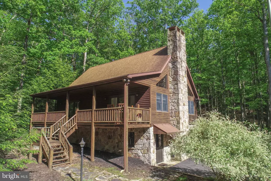 1118 LAKE SHORE DR, Oakland, MD 21550