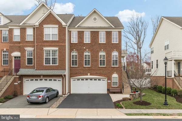 43384 FRENCHMANS CREEK TER, Ashburn, VA 20147