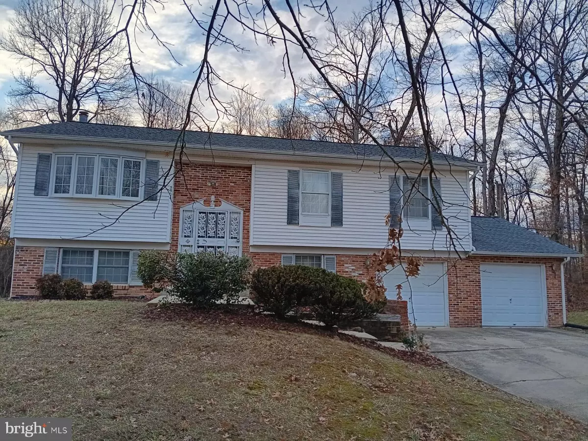 Lanham, MD 20706,5504 LINWOOD CT