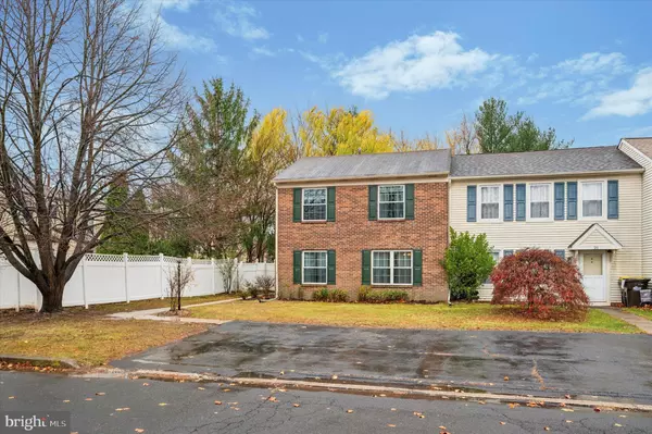 23 CAVALRY DR, Horsham, PA 19044