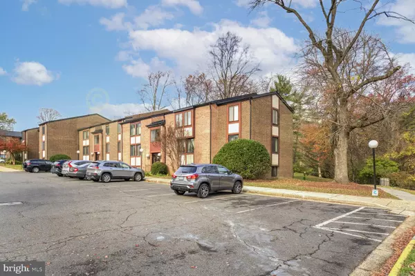 Fairfax, VA 22031,9800 KINGSBRIDGE DR #2