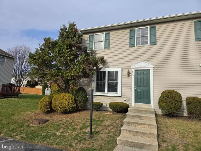 127 CANBERRA CT, Sinking Spring, PA 19608