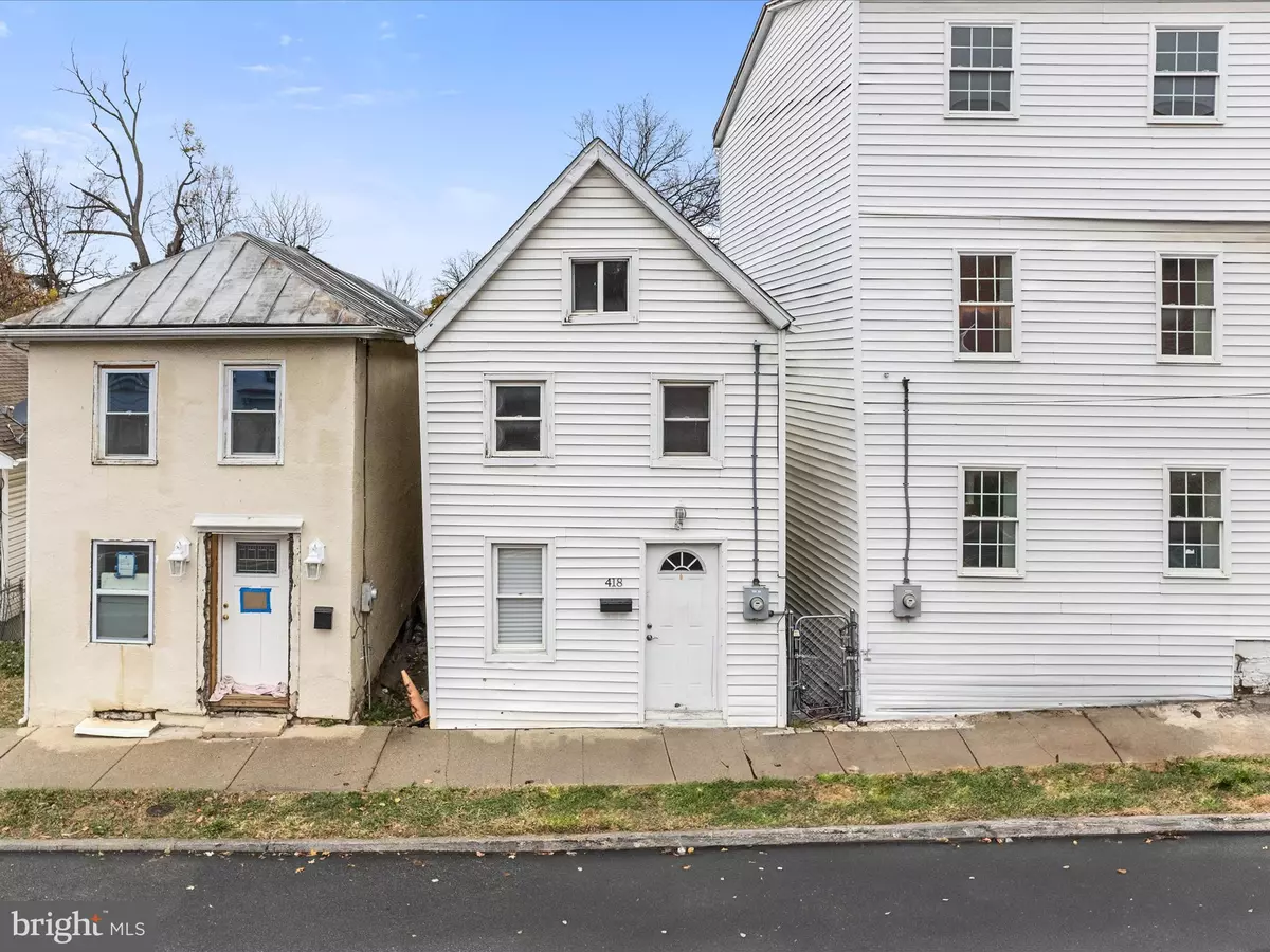 Charles Town, WV 25414,418 W WASHINGTON ST