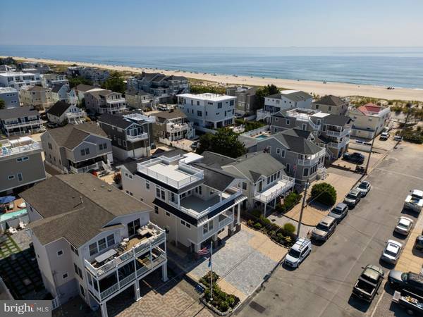 Surf City, NJ 08008,27 N 1ST ST