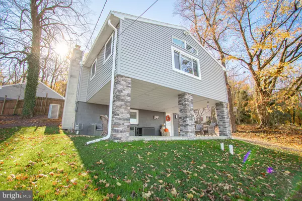 675 LOCUST ST, Mount Wolf, PA 17347