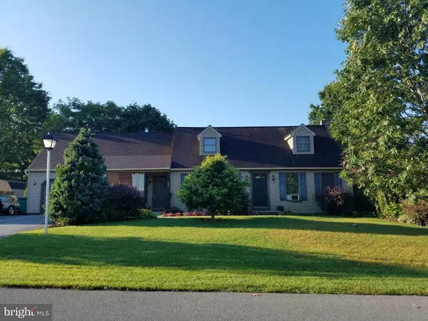 122 MAPLE ST, Bowmansville, PA 17507