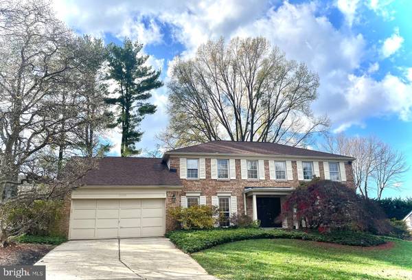 8708 WANDERING TRAIL DR, Potomac, MD 20854