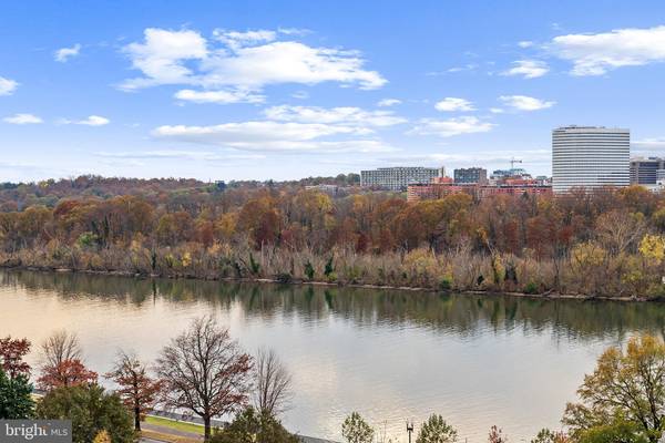 2510 VIRGINIA AVE NW #1104-N, Washington, DC 20037