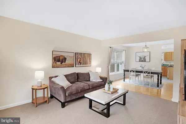 Tuckerton, NJ 08087,114 FOURTH AVE