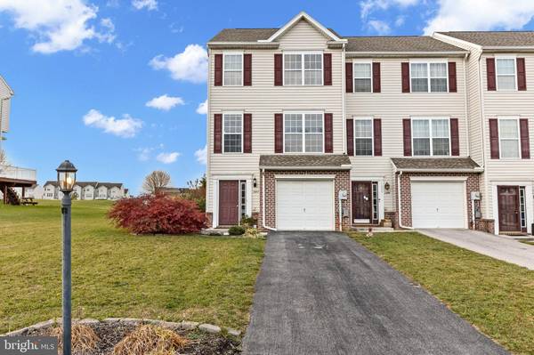 1211 KNOB RUN, York, PA 17408