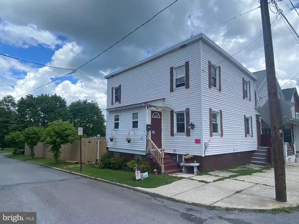 305 N SPRUCE ST, Summit Hill, PA 18250
