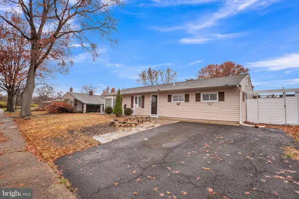 Levittown, PA 19055,52 OLD SPRUCE LN