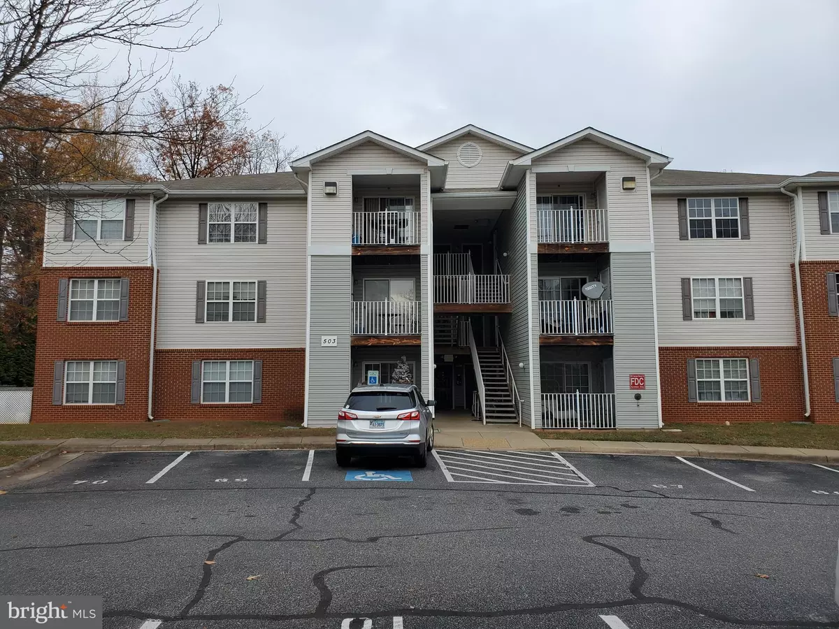 Stafford, VA 22556,503 GARRISON WOODS DR #213