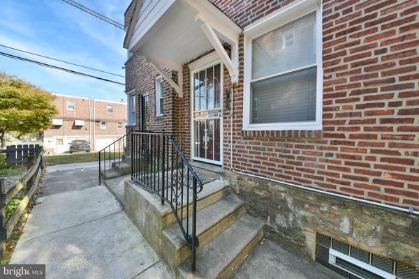 Philadelphia, PA 19111,735 DISSTON ST