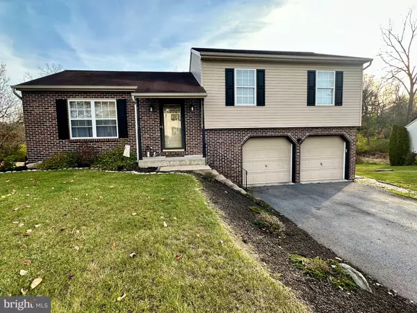 Lebanon, PA 17046,19 WINCHESTER CIR