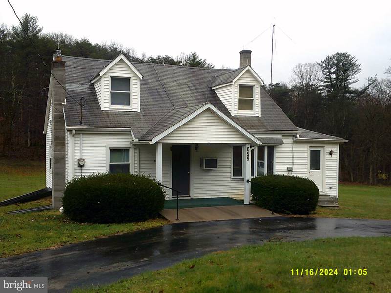 699 BUCKWHEAT RD, Millerstown, PA 17062