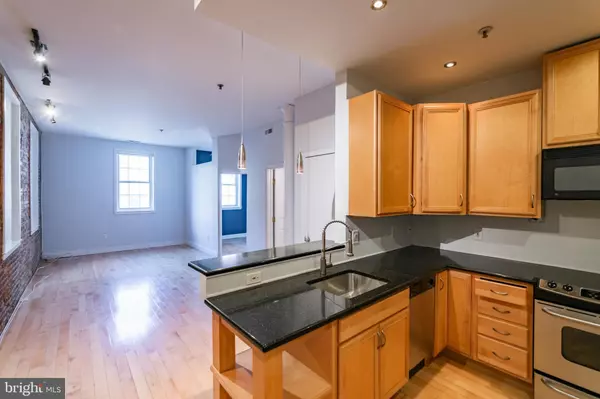 50 N FRONT ST #UNIT 206, Philadelphia, PA 19106