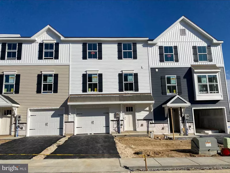 154 SUSSEX PL #LOT 33, Shrewsbury, PA 17361