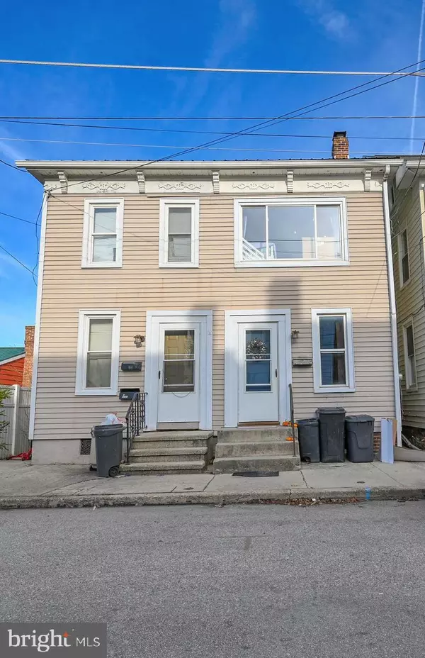 24-1/2 MCALLISTER ST, Hanover, PA 17331