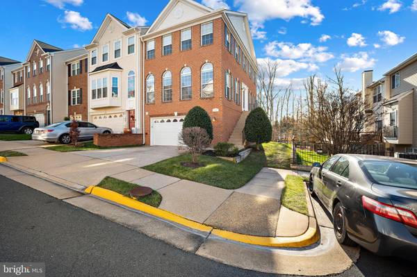 6365 REGAL OAK DR,  Springfield,  VA 22152