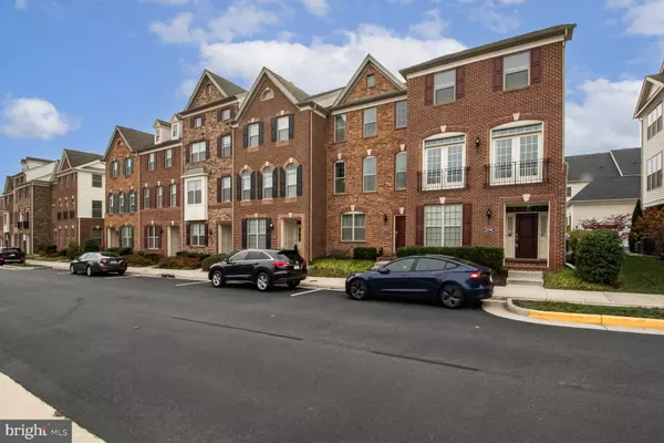 22501 NORWALK SQ, Ashburn, VA 20148