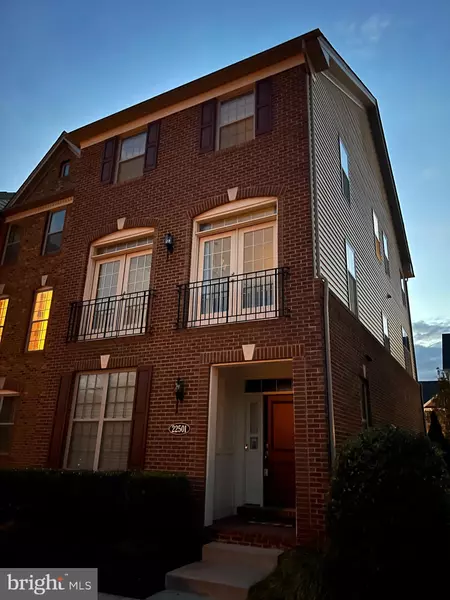 22501 NORWALK SQ, Ashburn, VA 20148