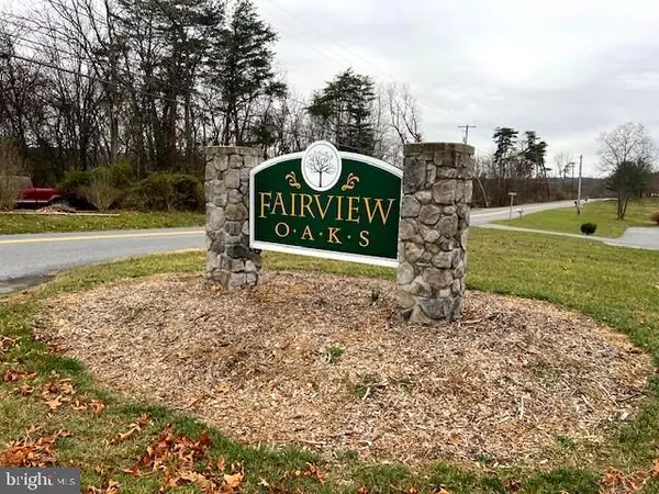 FAIRVIEW OAKS LANE, Berkeley Springs, WV 25411