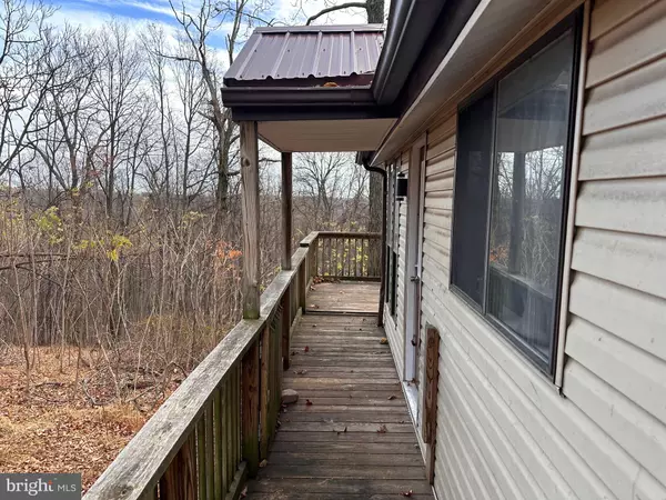 Hedgesville, WV 25427,384 TRAPPER RIDGE LN