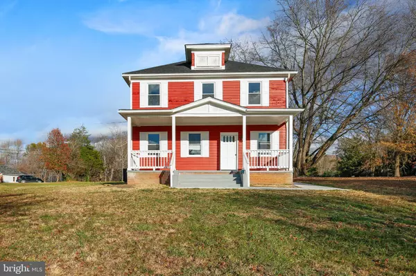 8474 OLD LEONARDTOWN RD, Hughesville, MD 20637