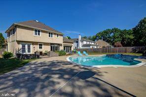 42 FAIRHAVEN DR, Cherry Hill, NJ 08003