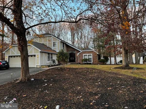 7 ASHLEY LN, Berlin, NJ 08009